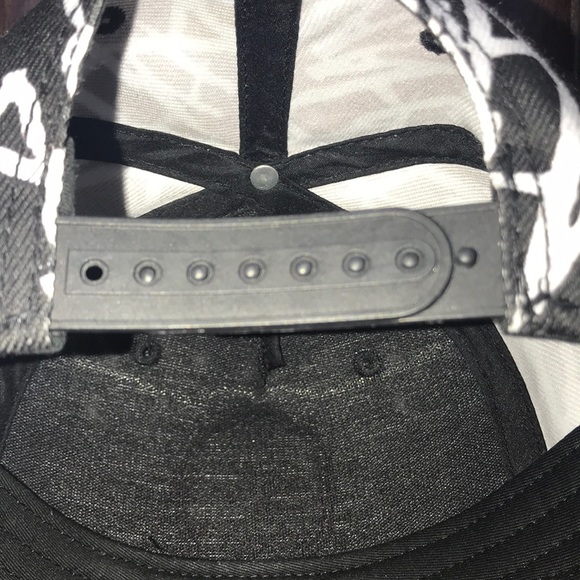 Suicide Squad Snapback - Picture 6 of 7